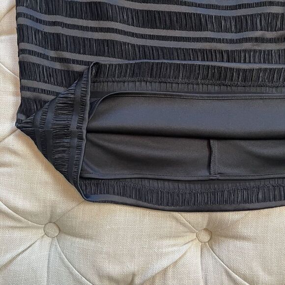 R&M Richards Black Midi Dress with Elegant Design - Picture 12 of 13